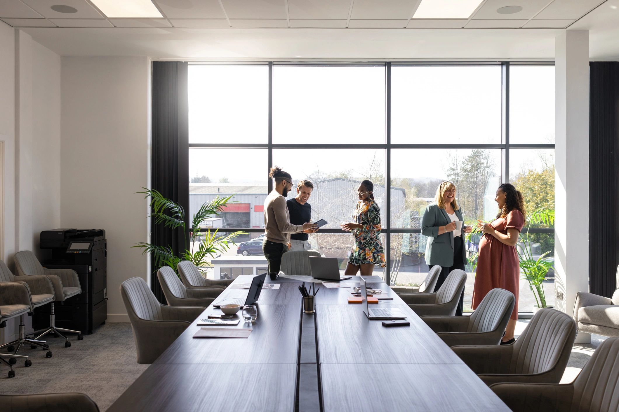 Recruiting consultation in a modern office